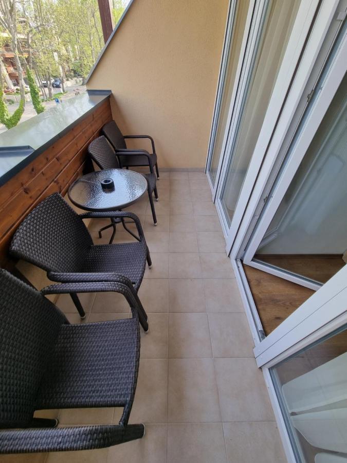 Adam Apartmanhaz Шиофок Экстерьер фото