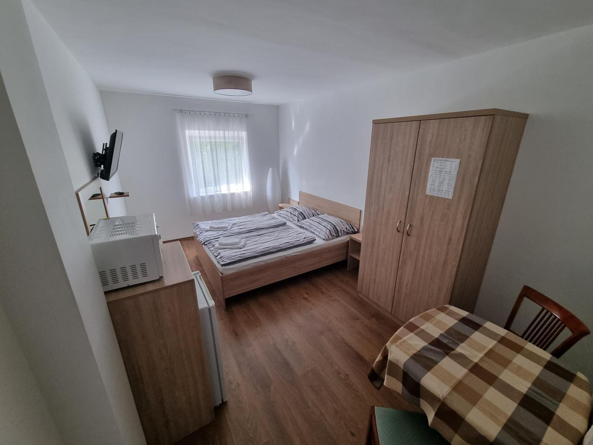 Adam Apartmanhaz Шиофок Номер фото