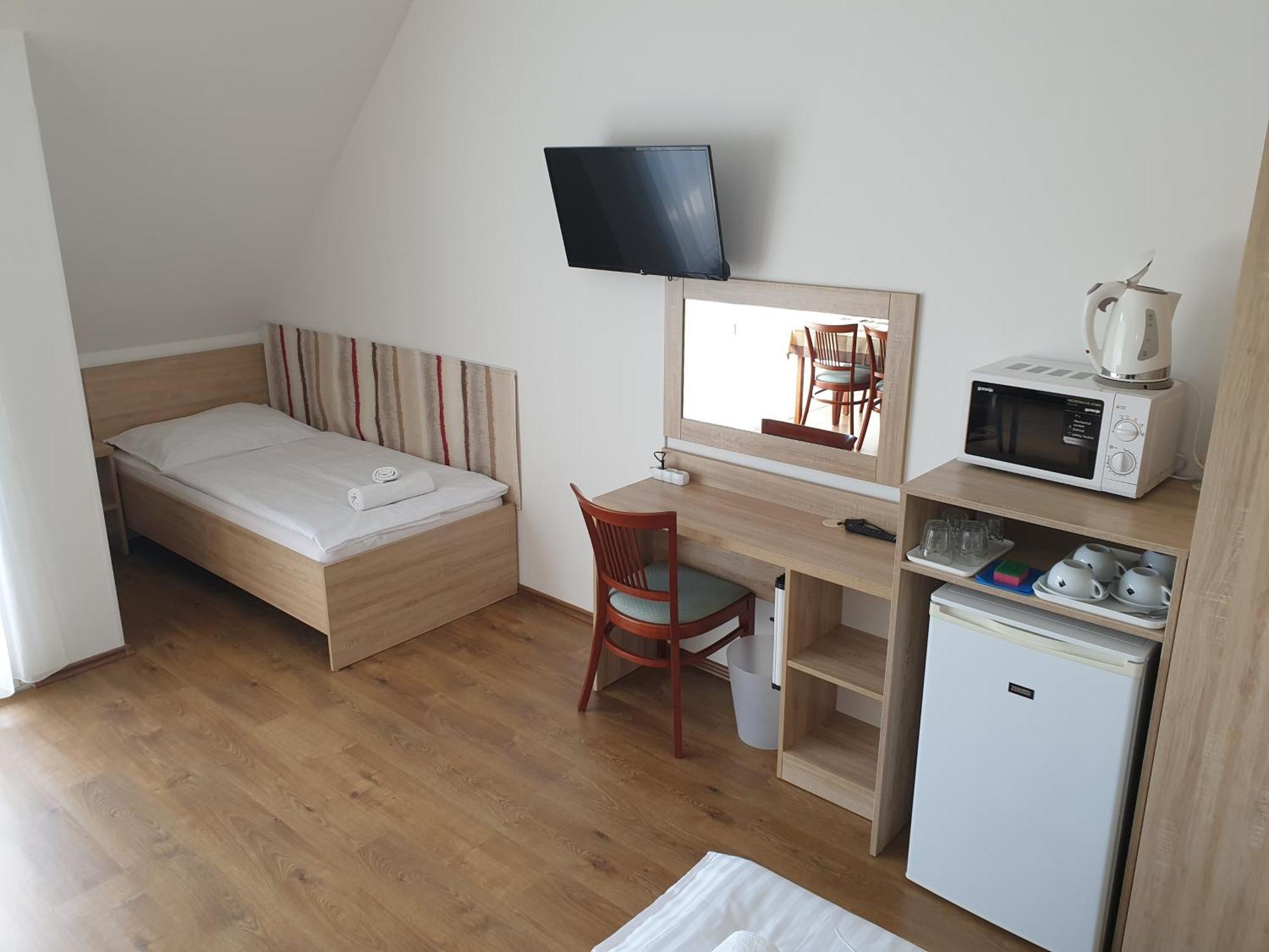 Adam Apartmanhaz Шиофок Номер фото